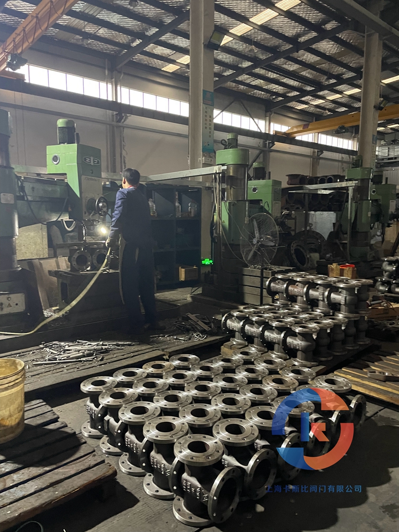 上?？ㄋ贡乳y門有限公司擁有集科研、設計制造、銷售服務于一體的綜合性企業。主要產品：閘閥，截止閥，止回閥，安全閥，疏水閥，隔膜閥，減壓閥，球閥，柱塞閥，蝶閥，防爆閥門，電動閥門，氣動閥門，水力控制閥，化工通用閥門等，閥門可采用手動、電動、齒輪傳動、氣動等各種驅動裝置。咨詢電話：17317980153（微信同號）